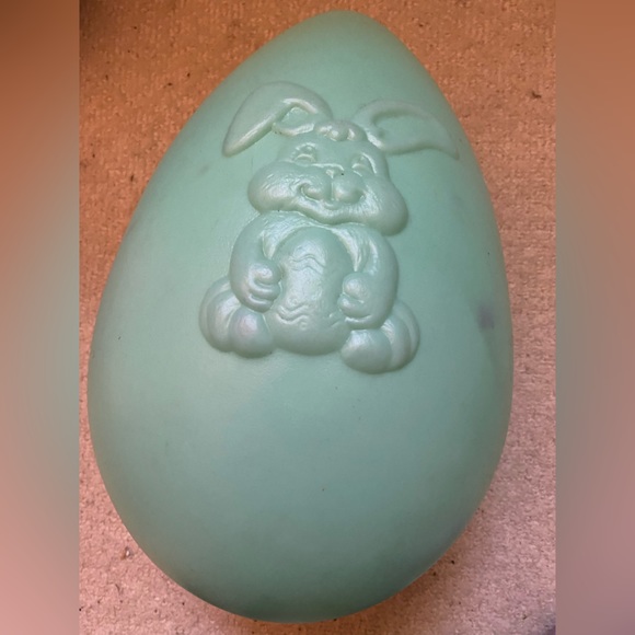 Large Easter egg holiday decoration - Picture 1 of 5